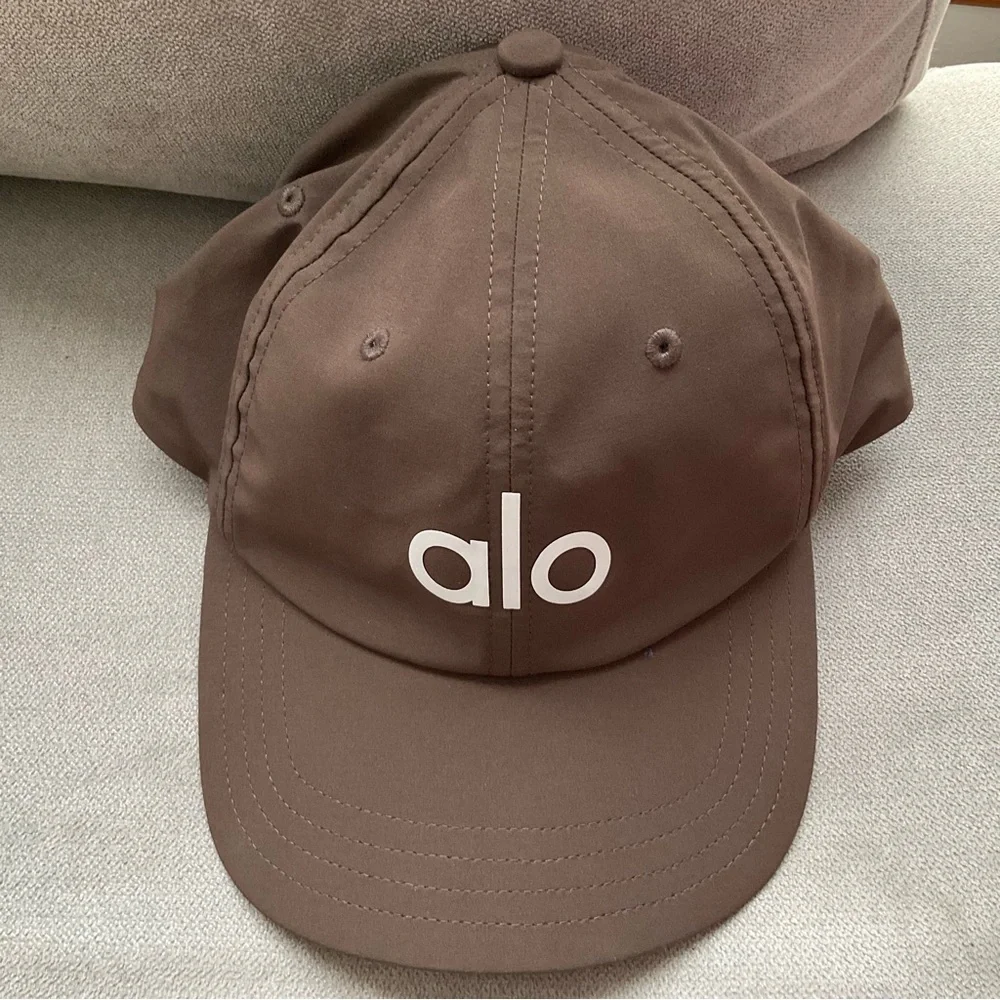 ALO Yoga has some